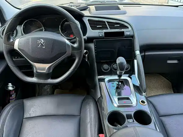 Peugeot 3008 2015