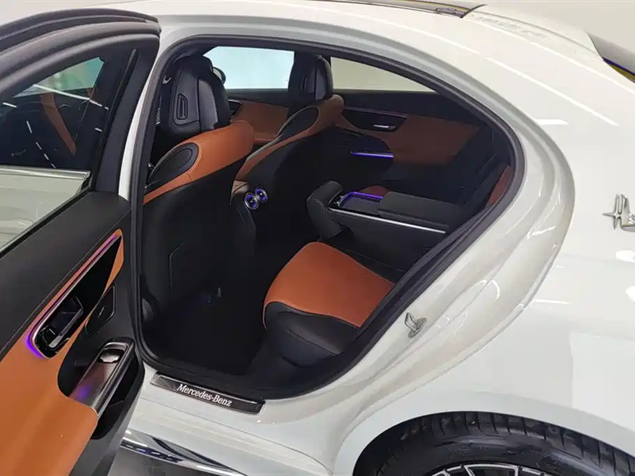 Mercedes-Benz C-Class 2022 — фото 10