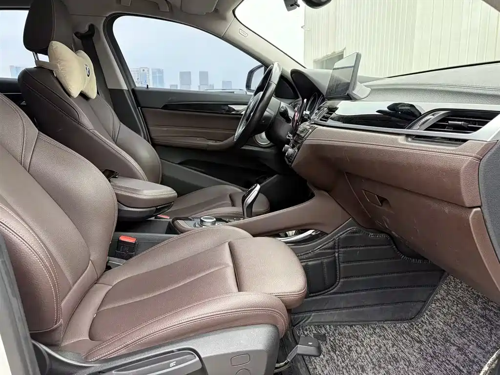 BMW X2 2021 — фото 14