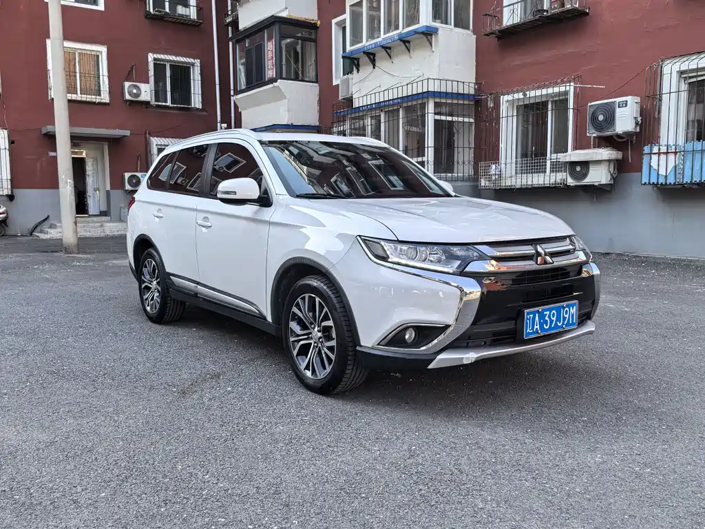 Mitsubishi Outlander 2017