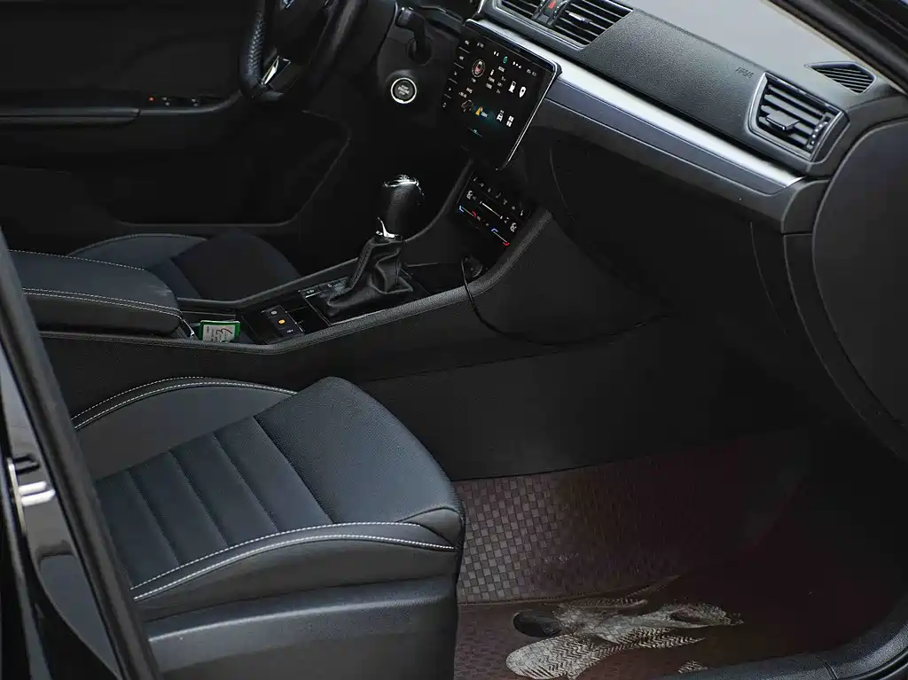 Skoda Superb 2024 — фото 18