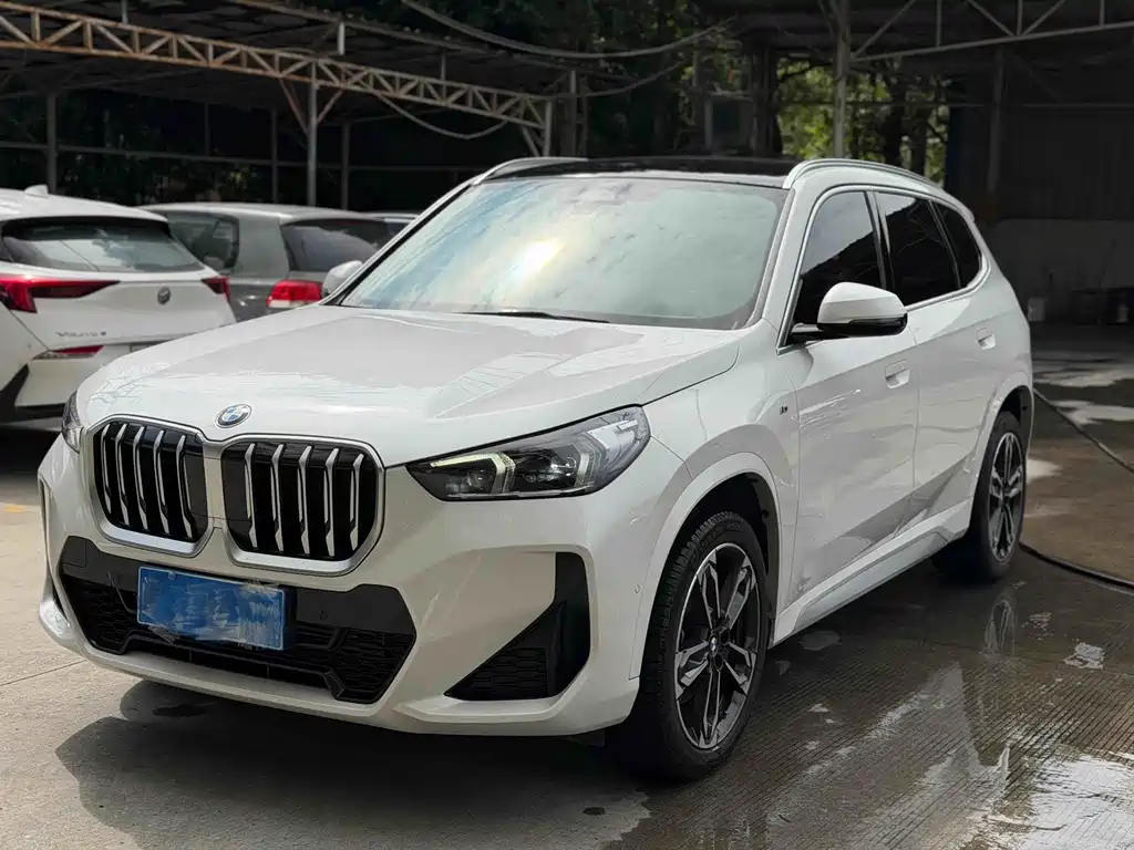 BMW X1 2024 — фото 1
