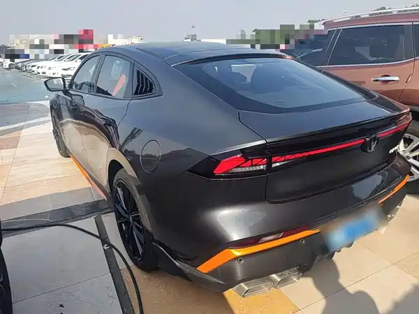 Changan UNI-V 2024