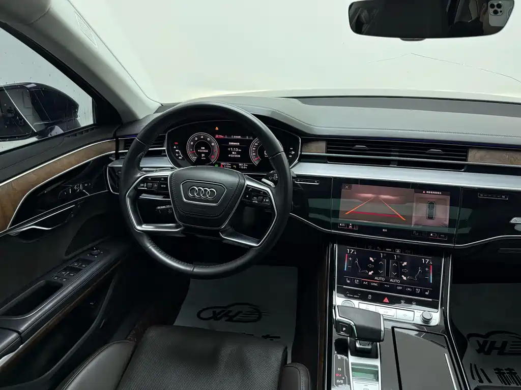 Audi A8 2021 — фото 10