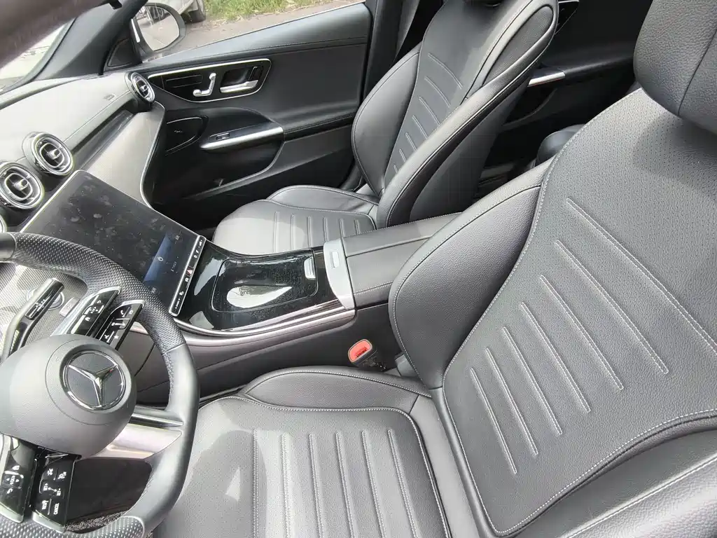 Mercedes-Benz C-Class 2023 — фото 11