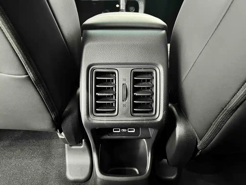 Honda Vezel 2023 — фото 14