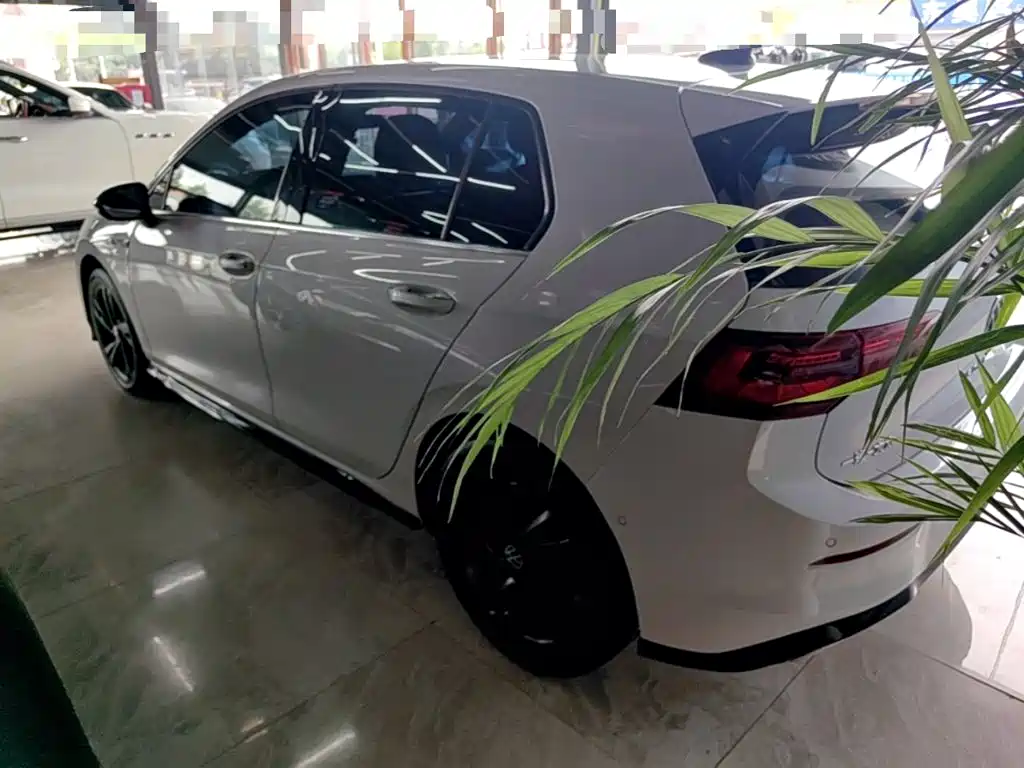 Volkswagen Golf 2022