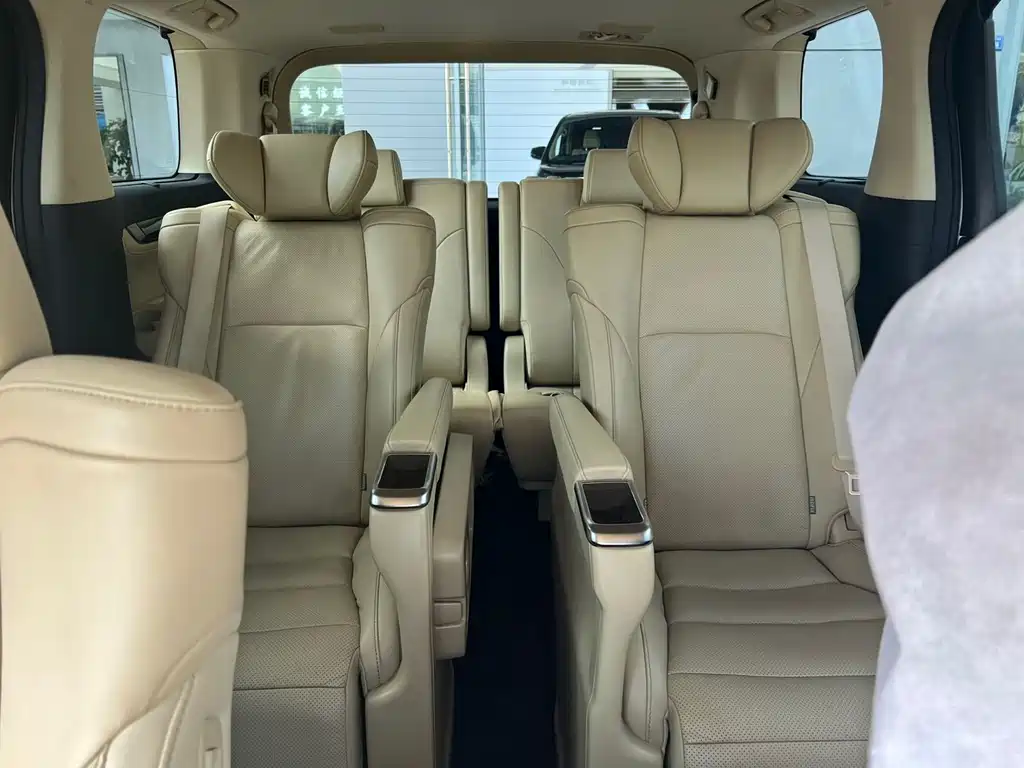 Toyota Alphard 2019 — фото 8