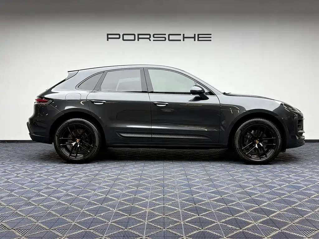 Porsche Macan 2024 — фото 14