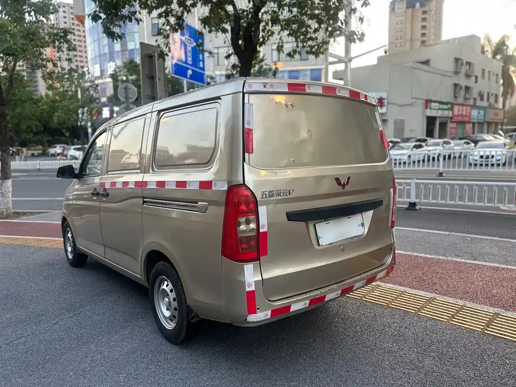 Wuling Rongguang V 2018 — фото 9