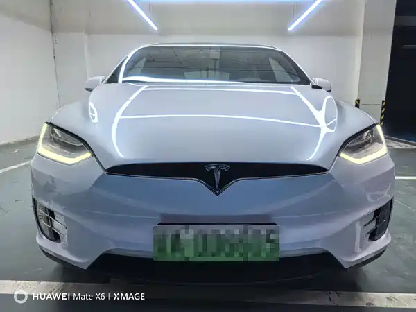 Tesla Model X 2016