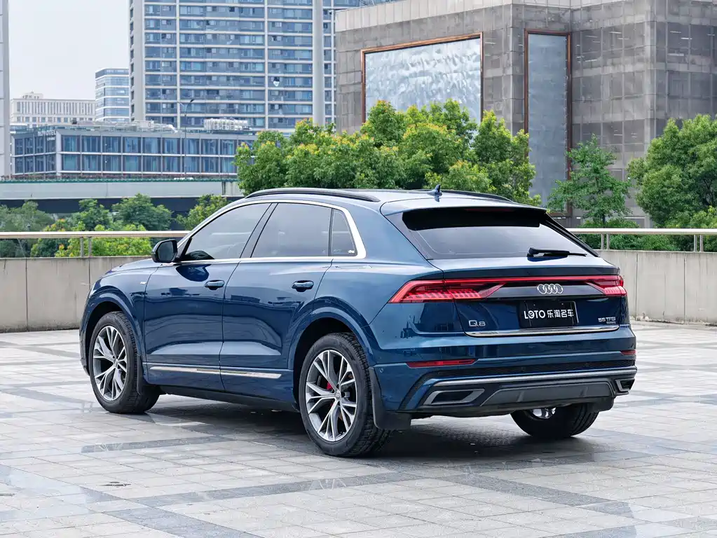 Audi Q8 2020
