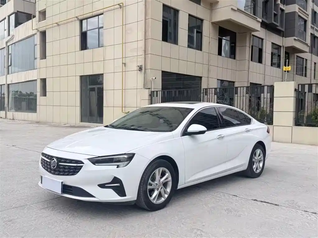 Buick Regal 2022 — фото 1