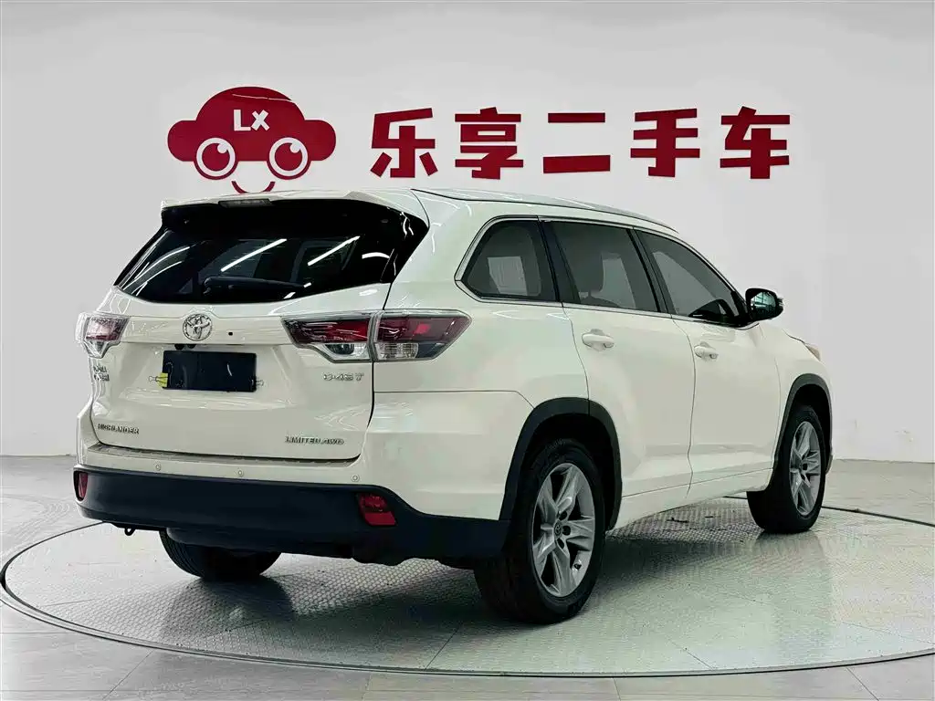Toyota Highlander 2017 — фото 5