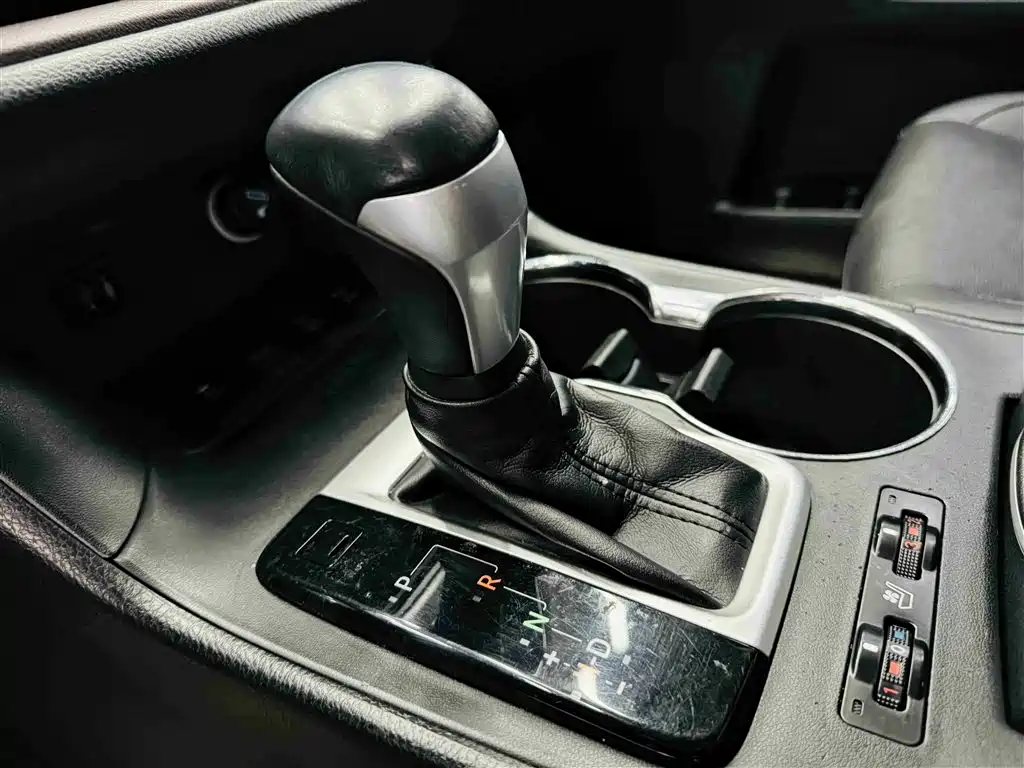 Toyota Highlander 2017 — фото 16