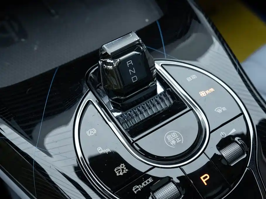 BYD Seal 2023 — фото 26