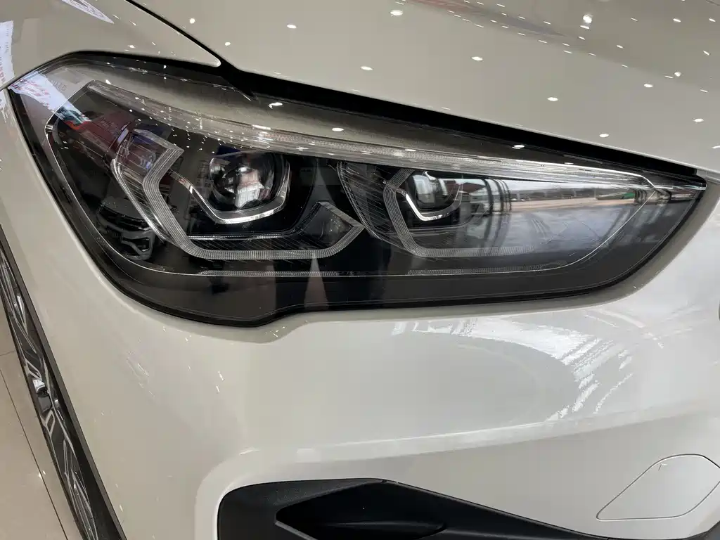 BMW X1 2021 — фото 11