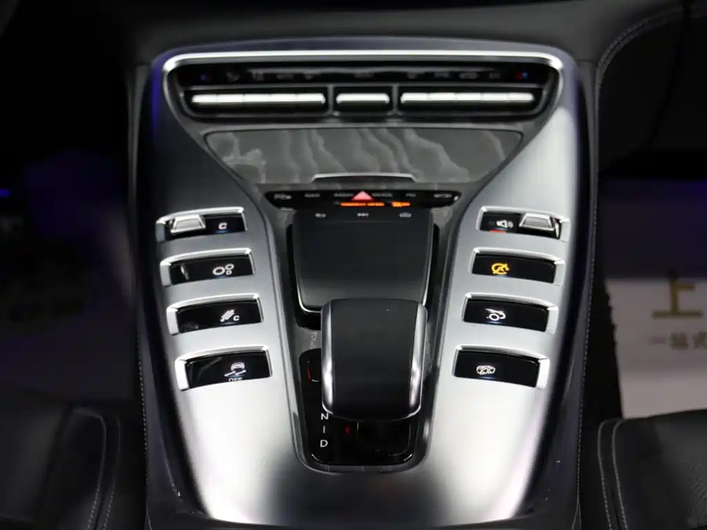 Mercedes-Benz AMG GT 2020 — фото 19