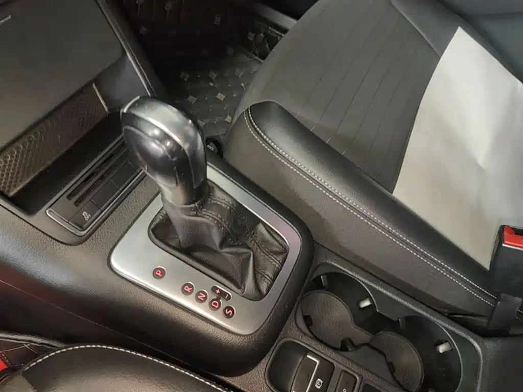 Volkswagen Tiguan 2016 — фото 14