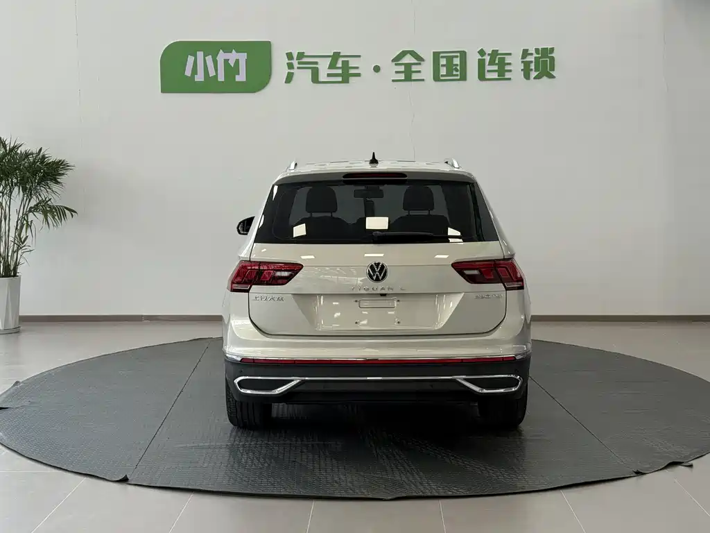 Volkswagen Tiguan L 2023 — фото 3