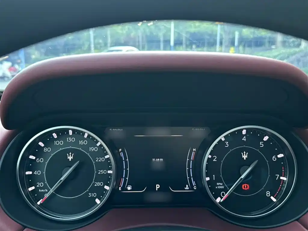 Maserati Levante 2021 — фото 18