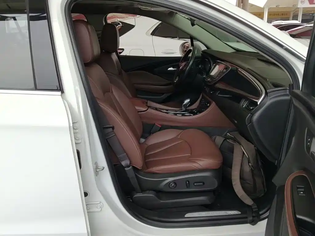 Buick Envision Plus 2018 — фото 25