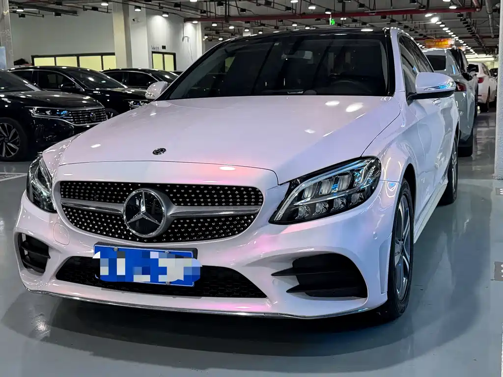 Mercedes-Benz C-Class 2020