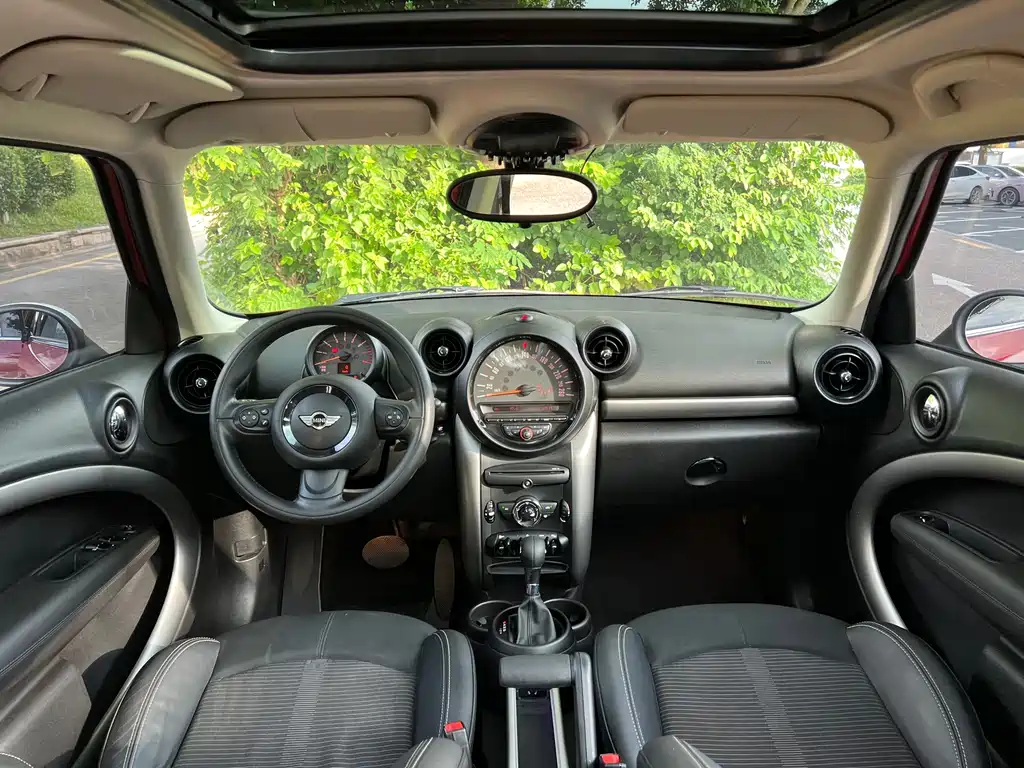 MINI Countryman 2015