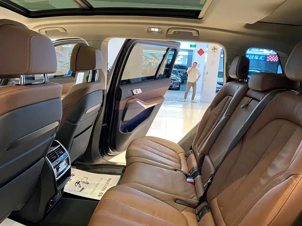 BMW X7 2019 — фото 14