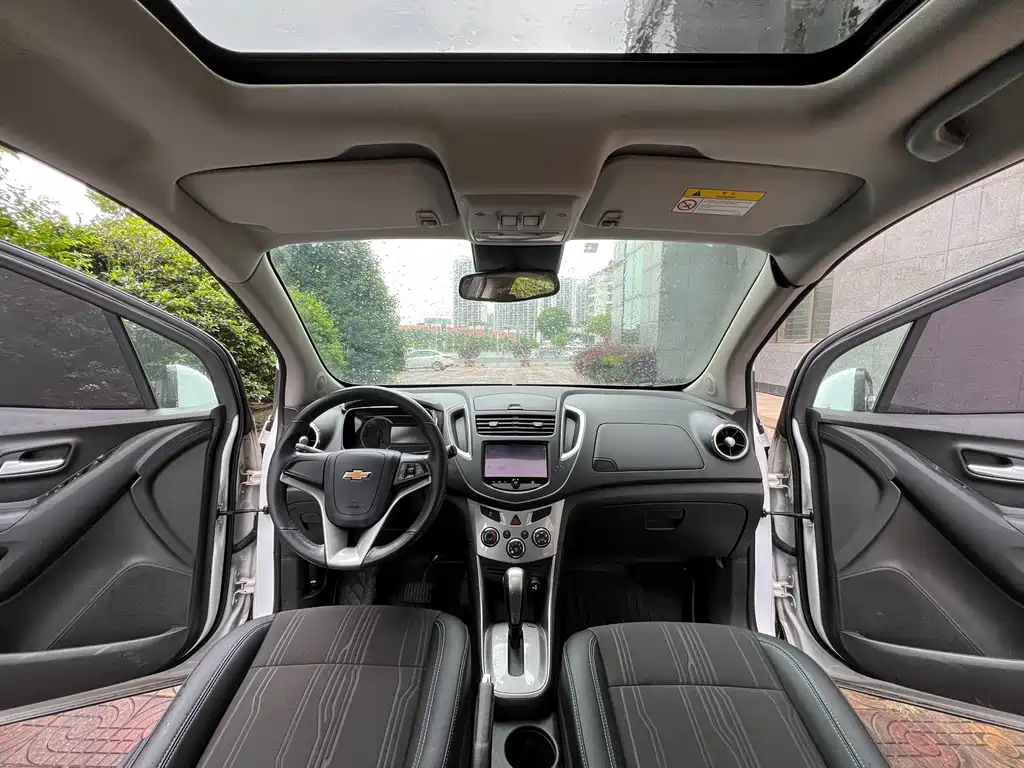 Chevrolet Trax 2016 — фото 9