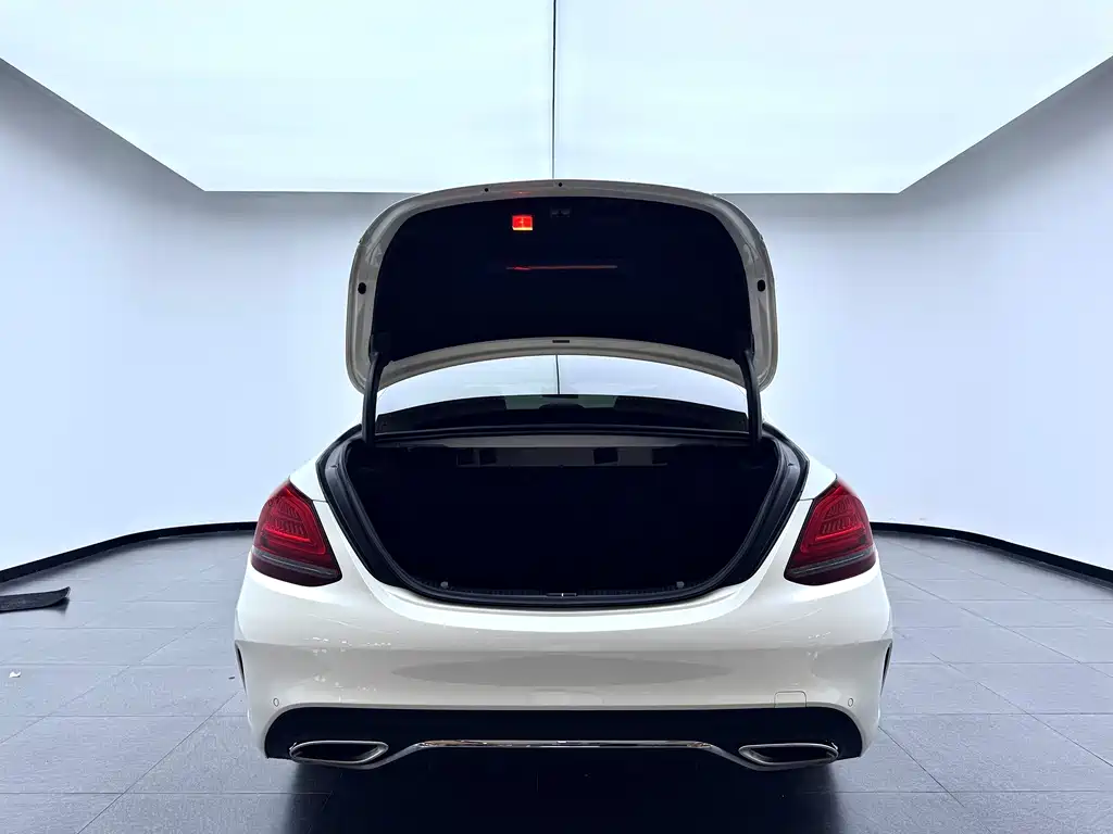 Mercedes-Benz C-Class 2020 — фото 29