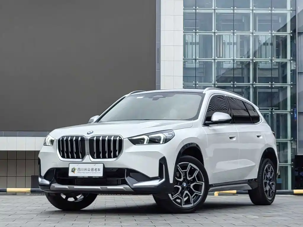 BMW X1 2024 — фото 1