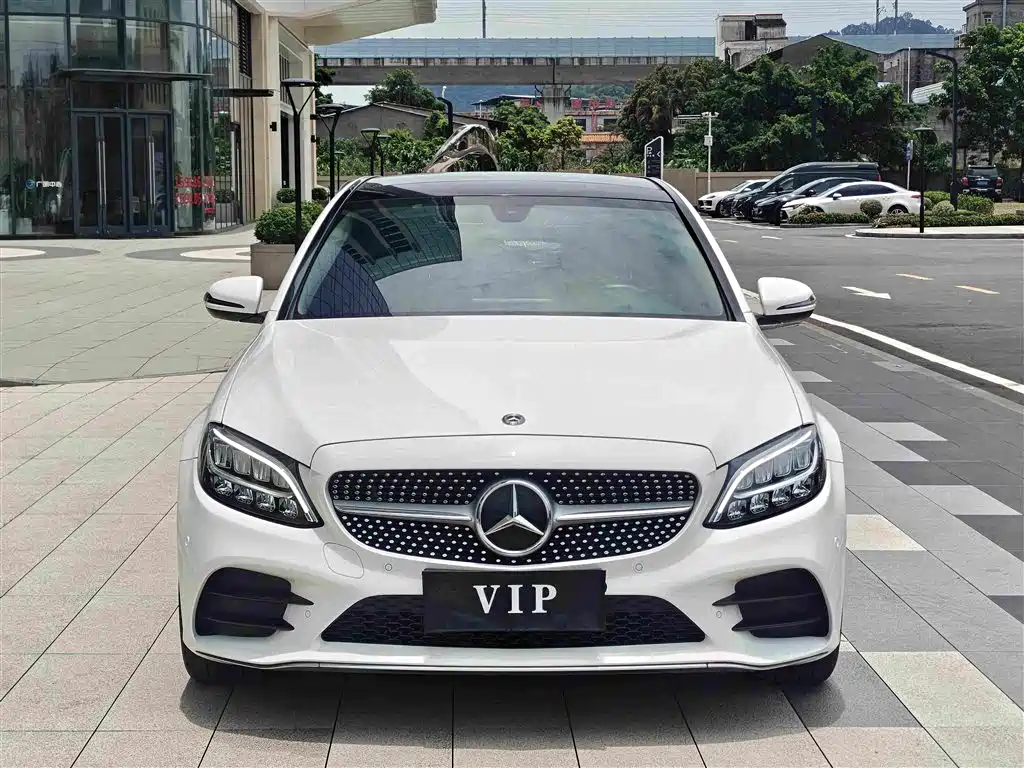 Mercedes-Benz C-Class 2021