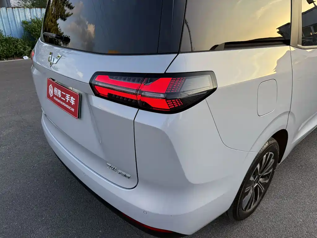 Wuling Starlight 730 New Energy 2025 — фото 20