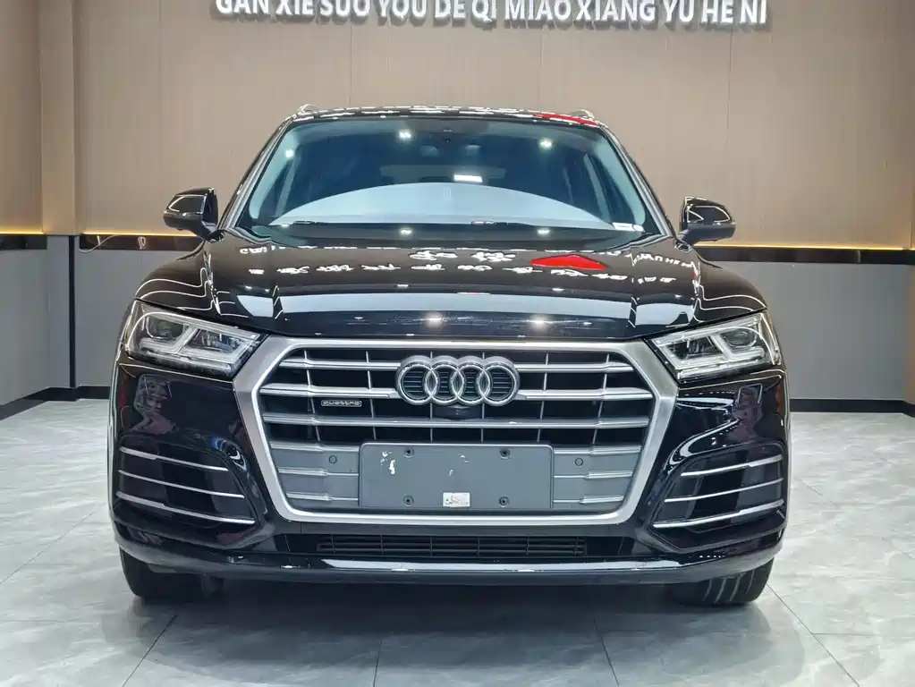 Audi Q5L 2018 — фото 2
