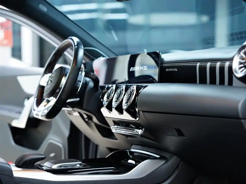 Mercedes-Benz A-Class AMG 2022 — фото 42