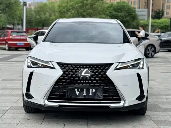 Lexus UX 2020