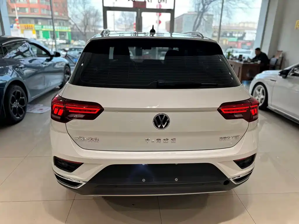 Volkswagen T-Roc 2022 — фото 5