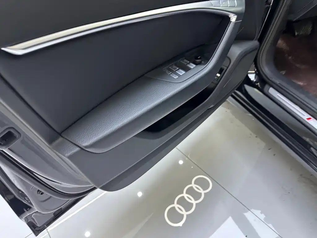 Audi A6L 2023 — фото 6