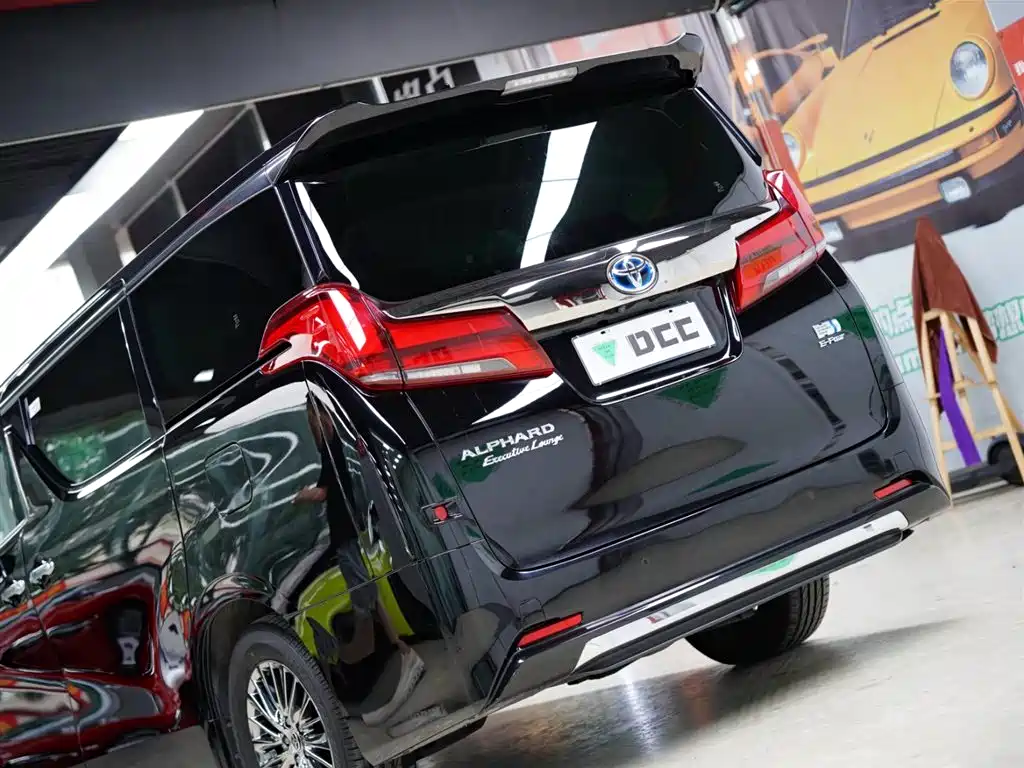 Toyota Alphard 2023