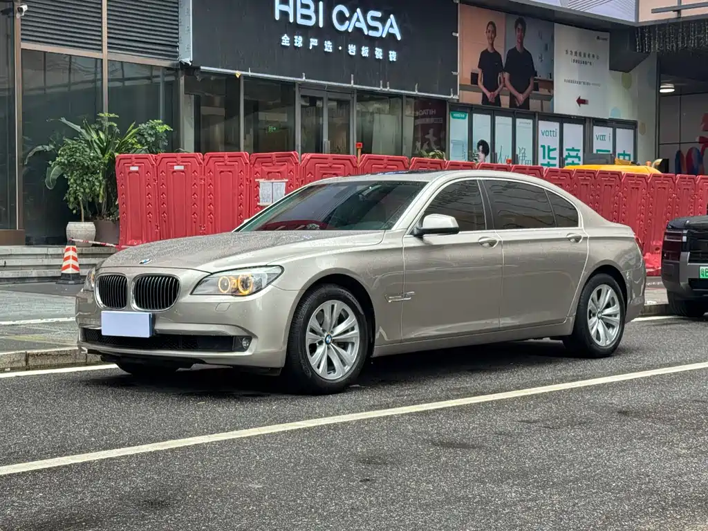 BMW 7 Series 2011