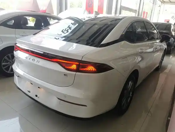 Aion S 2023