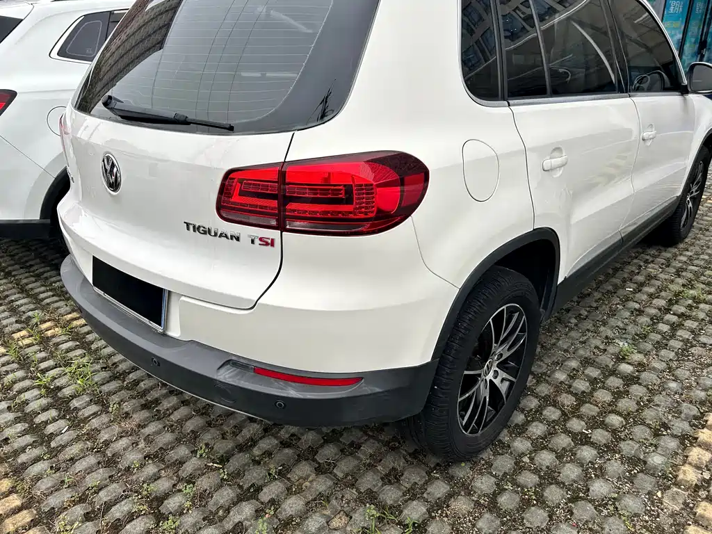 Volkswagen Tiguan 2015 — фото 4
