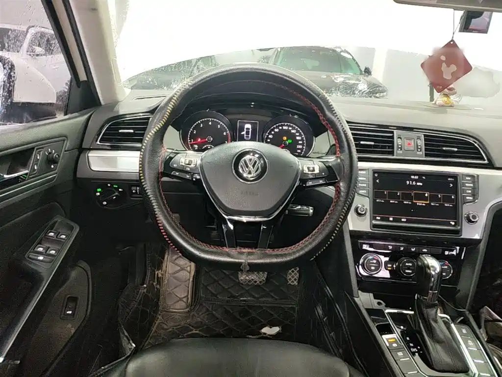 Volkswagen Lamando 2018 — фото 11