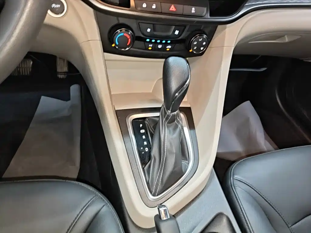 Buick Excelle GT 2020 — фото 14