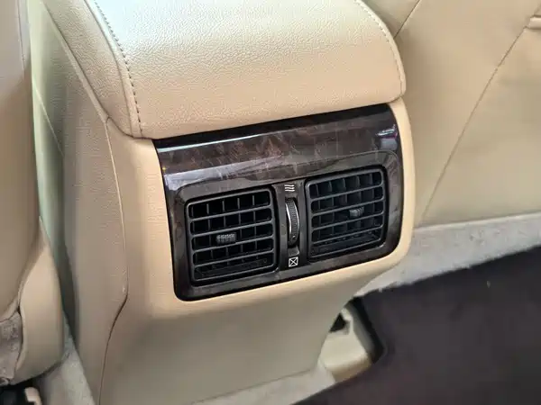 Toyota Camry 2015
