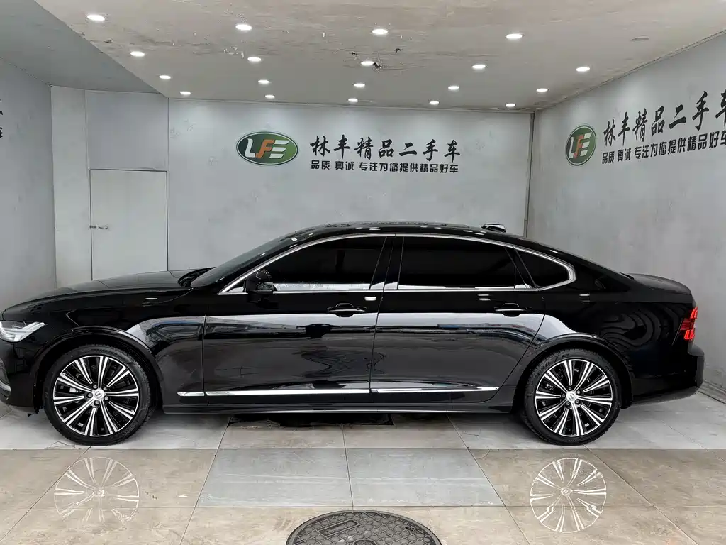 Volvo S90 2024 — фото 4