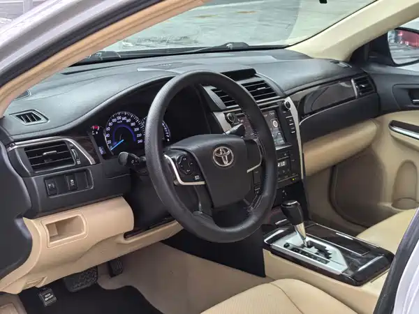 Toyota Camry 2015