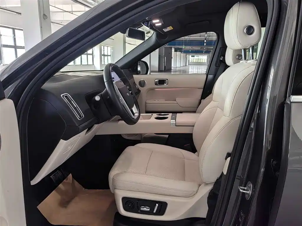 Li Auto Li L8 2023