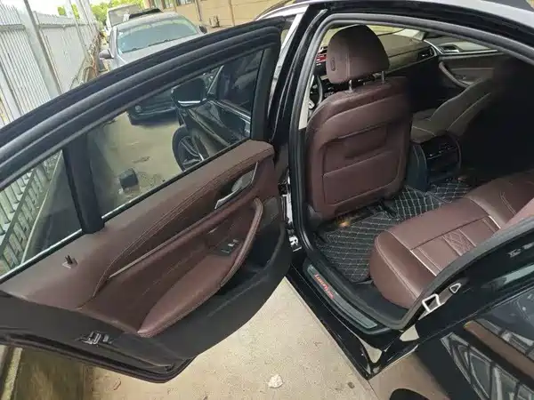 BMW 5 Series 2022